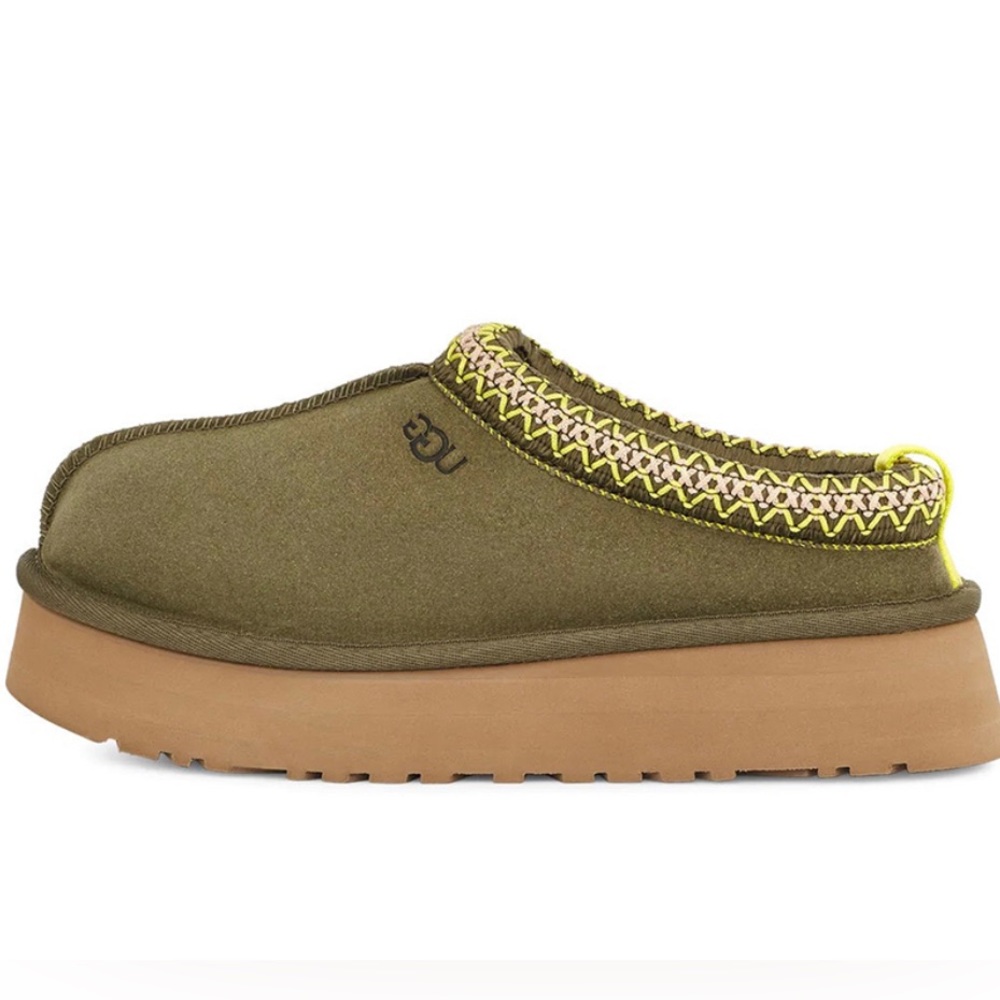 NWT Platform Olive Tazz Uggs 7